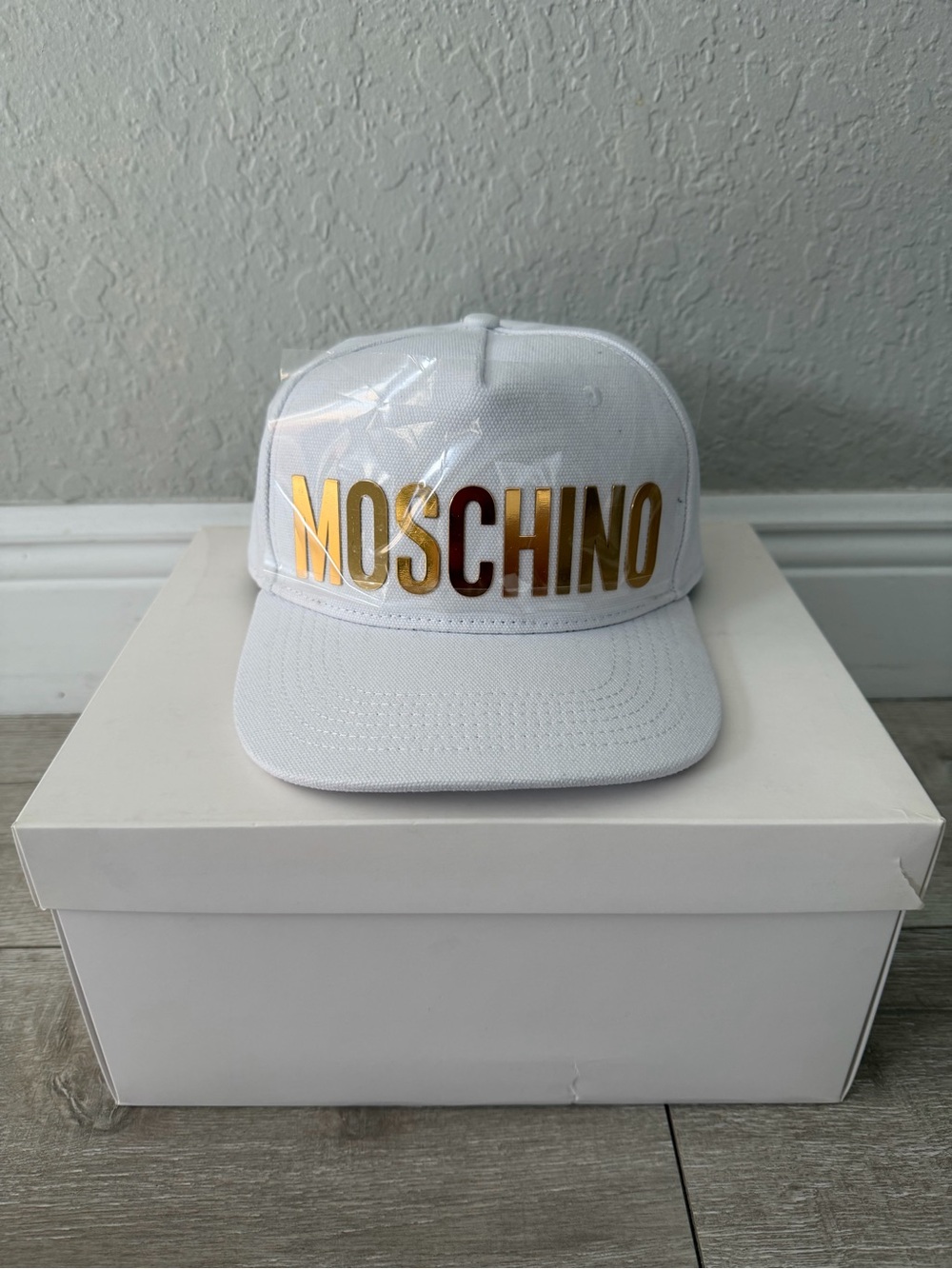 Moschino White Hat with Gold letters SnapBack cap adult unisex new